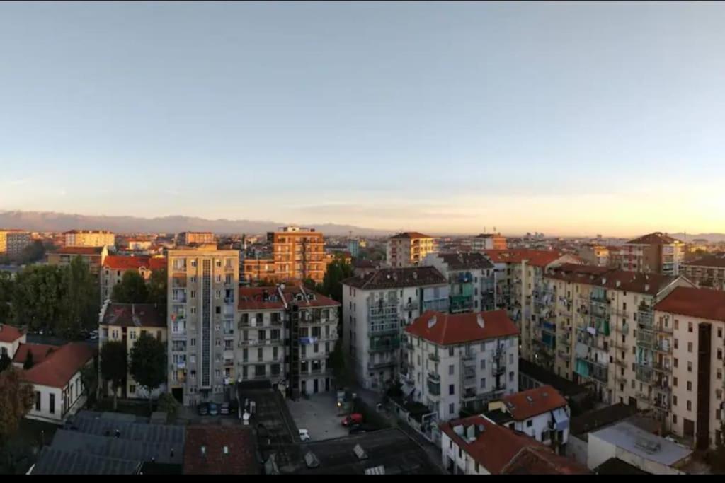 Amazing Apartment With View Near Metro Турин Экстерьер фото