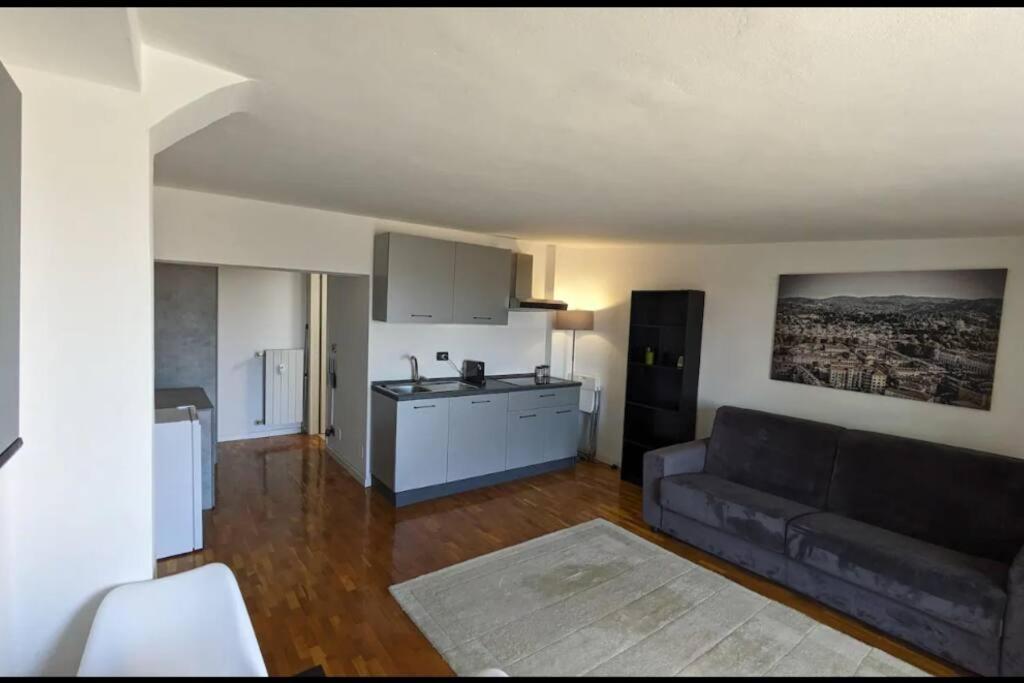 Amazing Apartment With View Near Metro Турин Экстерьер фото
